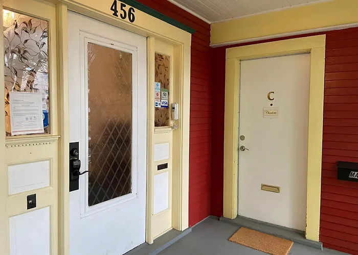 Douglas Guest House